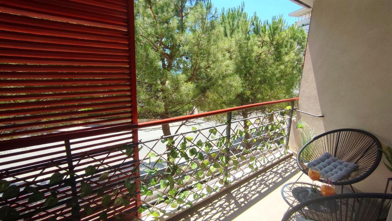 Apartment Paolo By The Beach Znjan Split Exteriér fotografie