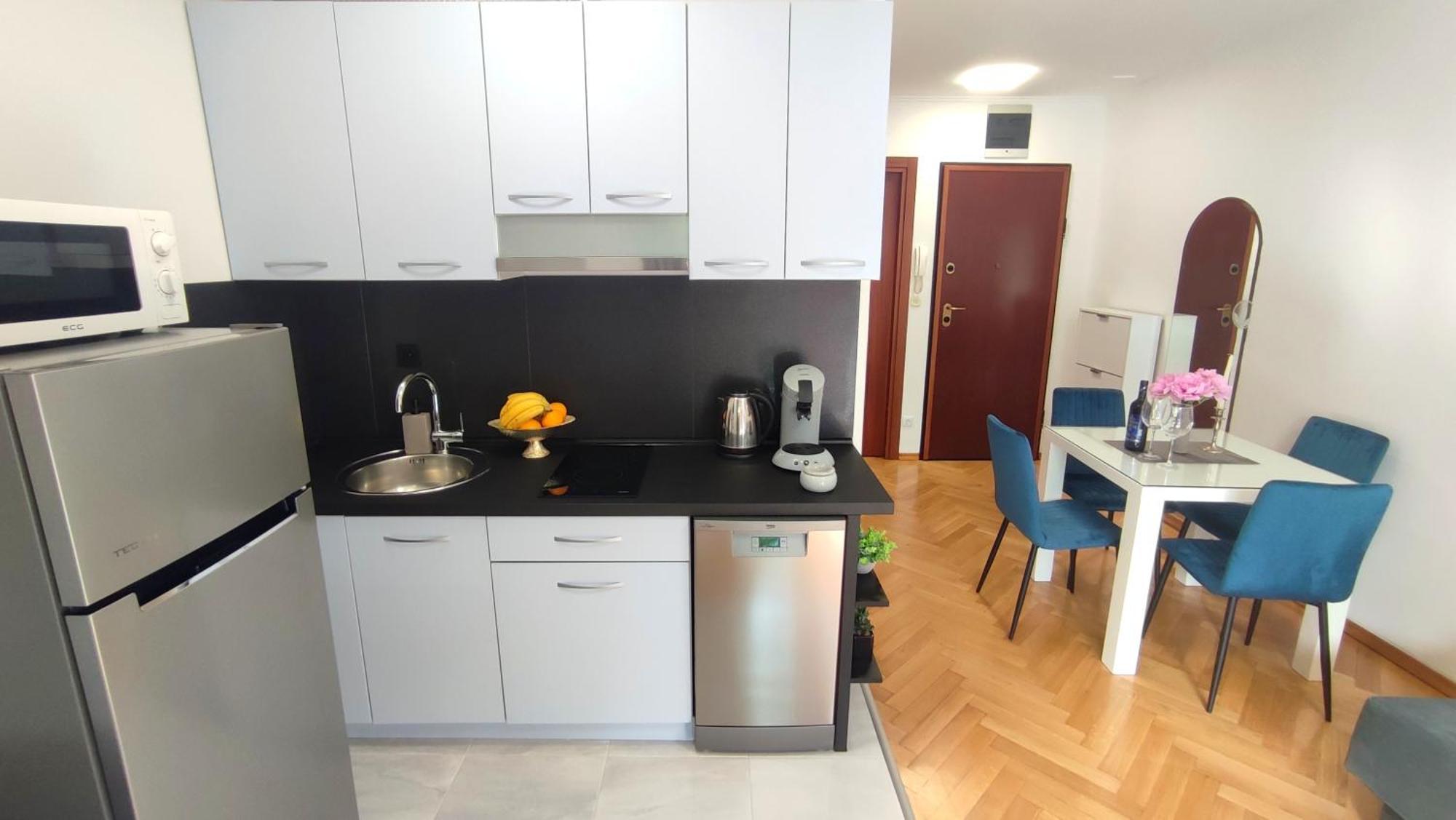 Apartment Paolo By The Beach Znjan Split Exteriér fotografie