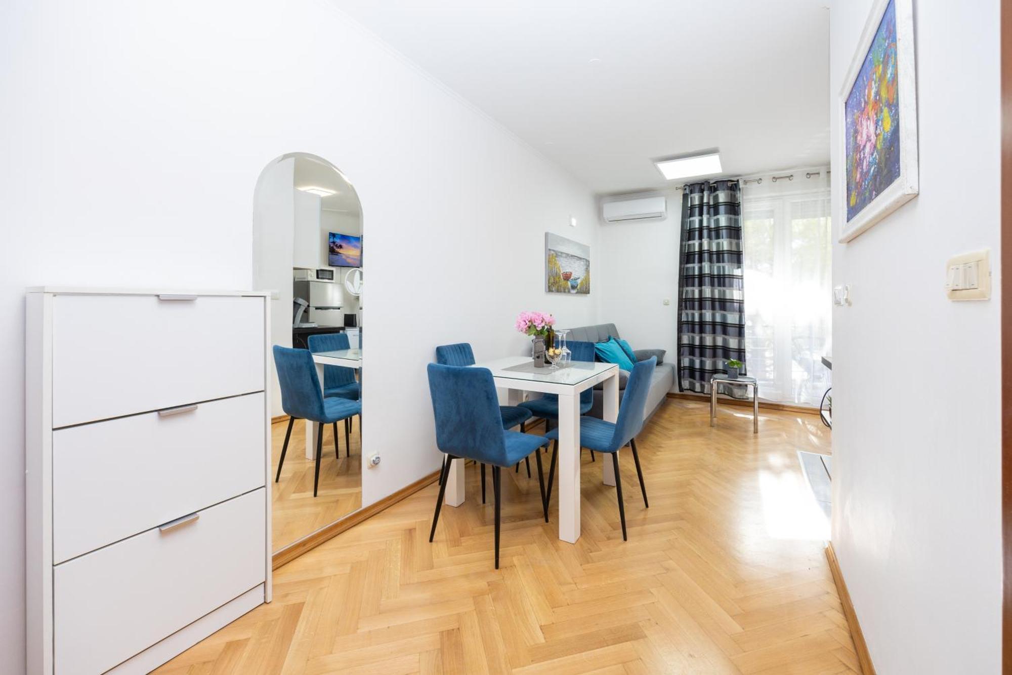 Apartment Paolo By The Beach Znjan Split Exteriér fotografie