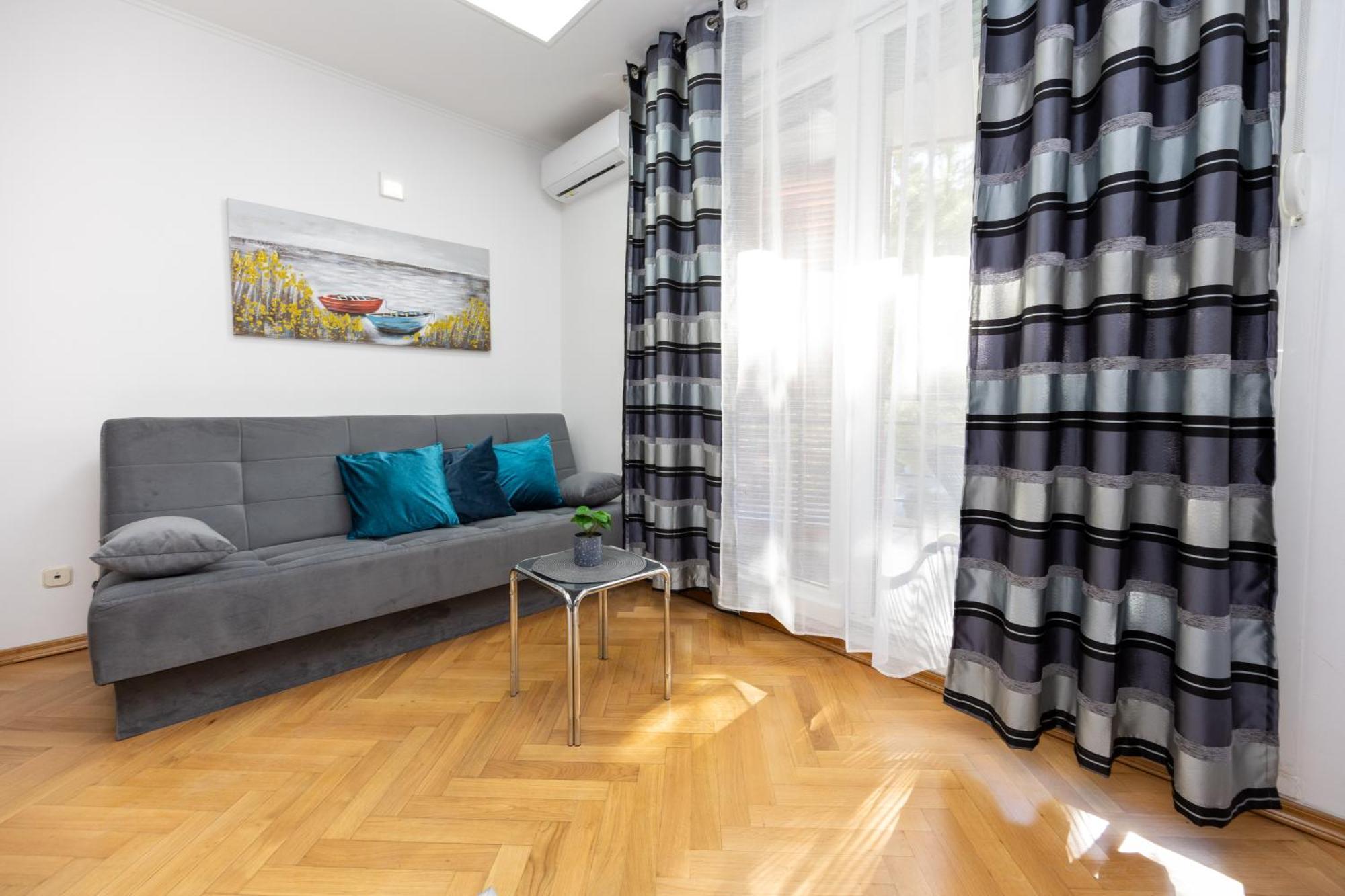 Apartment Paolo By The Beach Znjan Split Exteriér fotografie