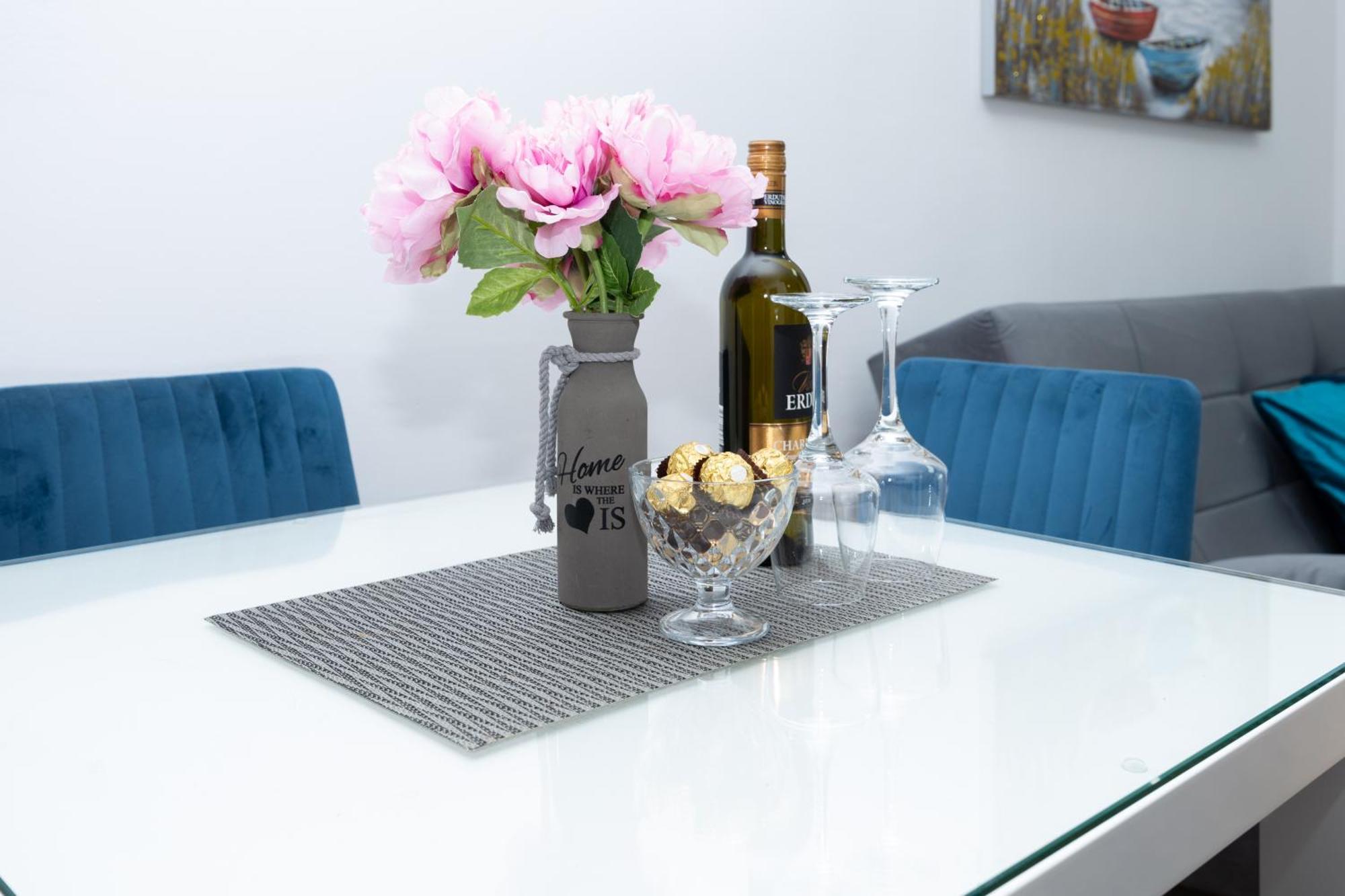 Apartment Paolo By The Beach Znjan Split Exteriér fotografie